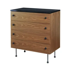 GUBI 62 Dresser ladekast, american walnut, 4 lades< Ladekasten & Ladeblokken