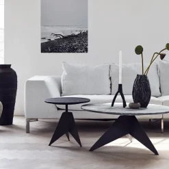 MUUBS Aion kandelaar XL 22 cm, Zwart< Kandelaars