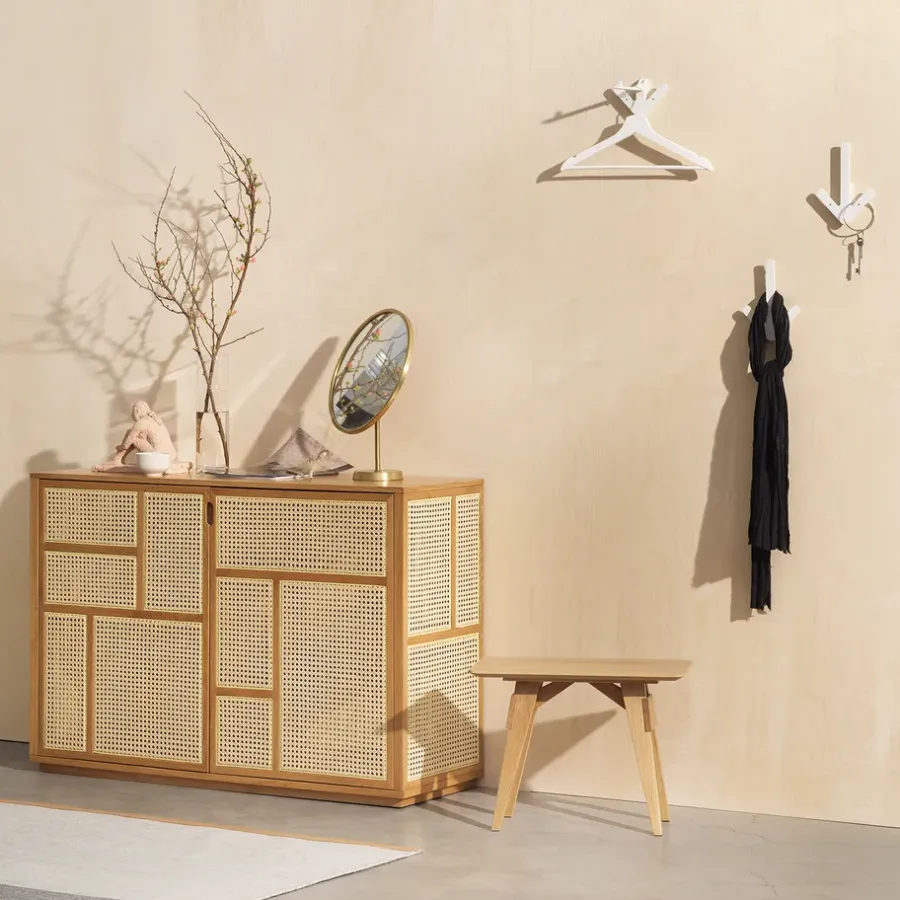 Design House Stockholm Air dressoir, Eikenhout< Kasten & Vitrines