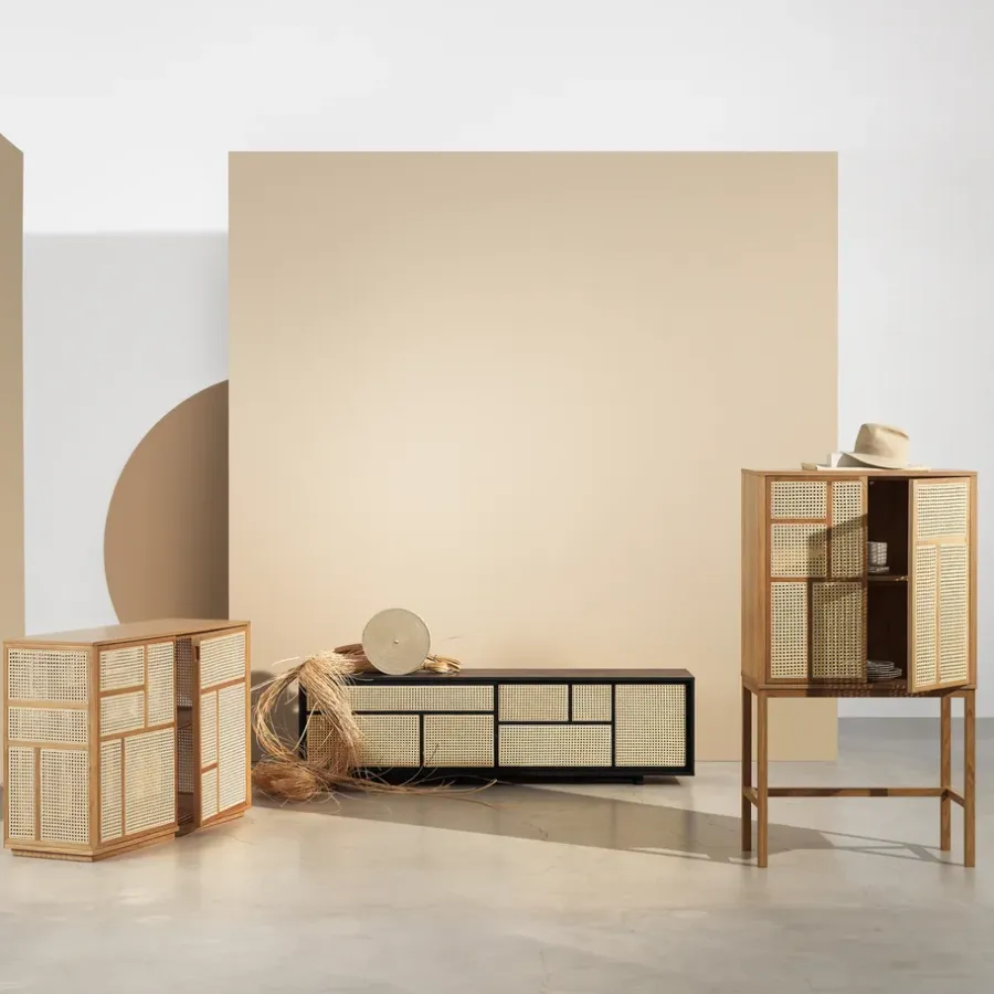 Design House Stockholm Air vitrinekast, eiken, rotan< Kasten & Vitrines