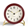 Arne Jacobsen Clocks AJ Station tafelklok bourgondisch, bourgondisch< Tafelklokken