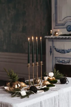 Hilke Collection Alto kandelaar, Massief messing< Adventskandelaars & -Kaarsen