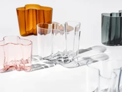 Iittala Alvar Aalto vaas donkergrijs, 160 mm.< Vazen