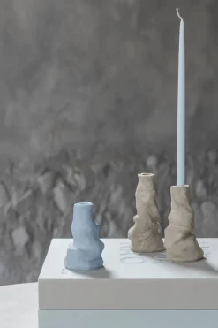 Mette Ditmer Art Piece Liquid kandelaar small, Sand< Kandelaars
