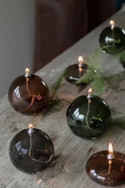 Mette Ditmer Aura olielamp medium, Smoke grey< Olie- & Petroleumlampen