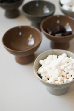 DBKD Base Dome schaal S Ø12 cm, Nougat< Decoratieve Schalen