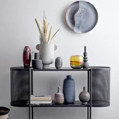 Bloomingville metalen vaas met handvat 20,5 cm, Zwart< Vazen