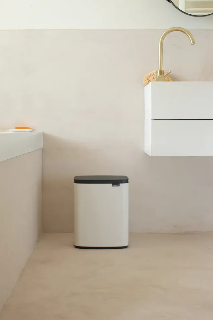 Brabantia Bo afvalemmer 12 l, Soft Beige< Pedaalemmers