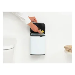 Brabantia Bo afvalemmer 4 l, Wit< Pedaalemmers
