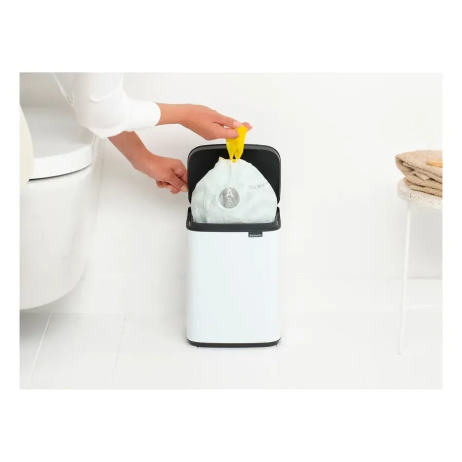 Brabantia Bo afvalemmer 4 l, Wit< Pedaalemmers