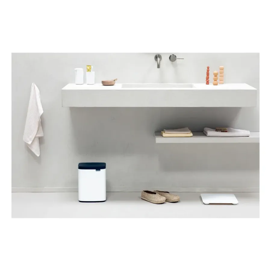 Brabantia Bo afvalemmer 7 l, Wit< Pedaalemmers