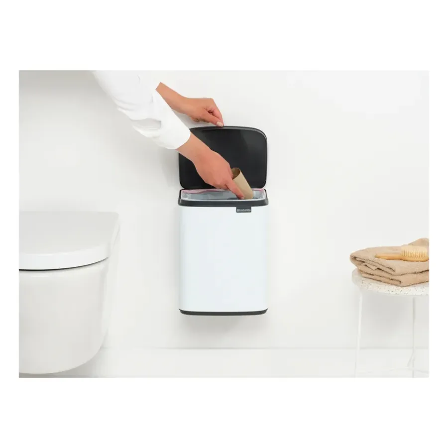 Brabantia Bo afvalemmer 7 l, Wit< Pedaalemmers