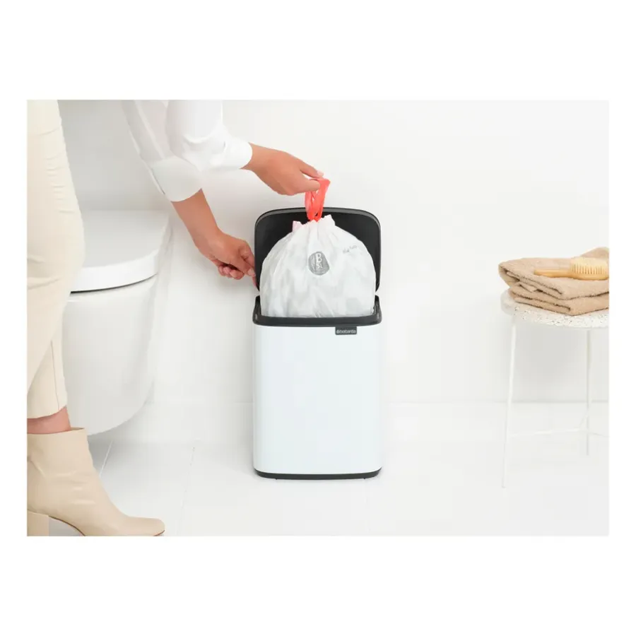Brabantia Bo afvalemmer 7 l, Wit< Pedaalemmers
