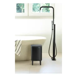 Brabantia Bo afvalemmer hoog 7 l, Matzwart< Pedaalemmers