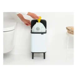 Brabantia Bo afvalemmer hoog 4 l, Wit< Pedaalemmers