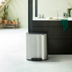 Brabantia Bo pedaalemmer 60 L, Mat staal< Pedaalemmers