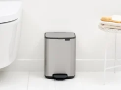 Brabantia Bo pedaalemmer 4 L, Matt Steel Fingerprint Proof< Pedaalemmers