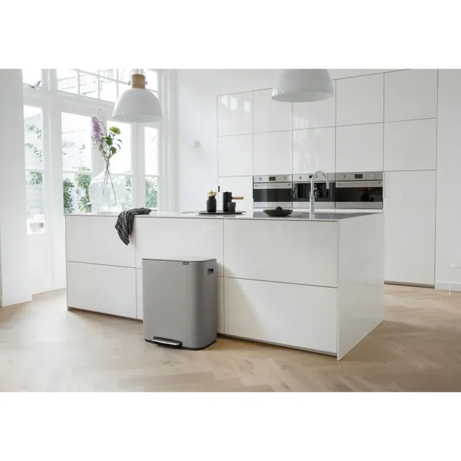 Brabantia Bo pedaalemmer 60 L, Mineral concrete grey< Pedaalemmers