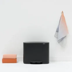 Brabantia Bo pedaalemmer 3 x 11 l., mat zwart< Pedaalemmers