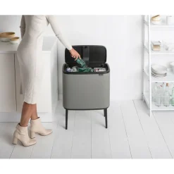 Brabantia Bo touch bin 11 + 23 liter, Mineral concrete grey< Pedaalemmers
