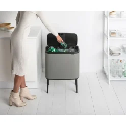 Brabantia Bo touch bin 36 liter, Mineral concrete grey< Pedaalemmers
