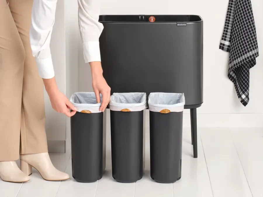 Brabantia Bo touch bin 3 x 11 liter, Confident Grey< Pedaalemmers