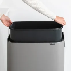 Brabantia Bo touch bin high 60 L, Mineral concrete grey< Prullenbakken