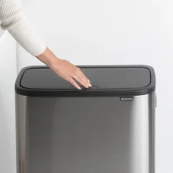 Brabantia Bo touch bin high 2x30 L, Mat geborsteld staal< Prullenbakken