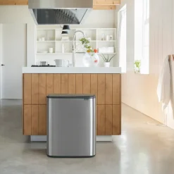 Brabantia Bo touch bin 2x30 L, Mat-geborsteld staal< Prullenbakken
