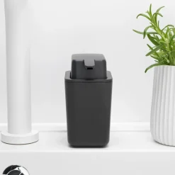 Brabantia zeeppomp 11,5 cm, Donkergrijs< Zeepdispensers & Zeepschaaltjes