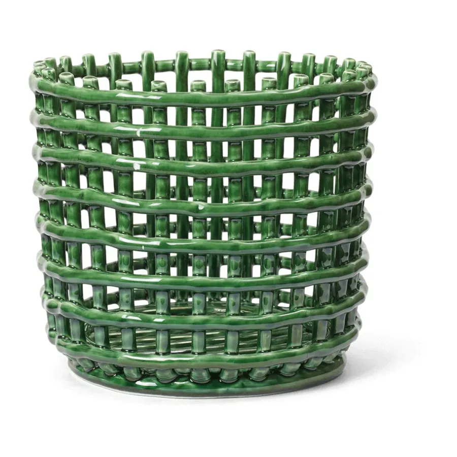 Ferm Living Ceramic gevlochten mand Ø23,5 cm, Emerald Green< Opbergmanden