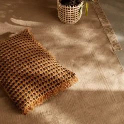 Ferm Living Ceramic gevlochten mand Ø23,5 cm, Cashmere< Opbergmanden