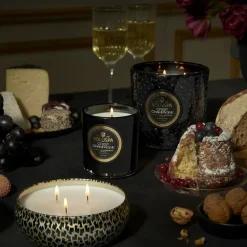 Voluspa Classic Maison Noir geurkaars 60 uur, Crisp Champagne< Geurkaarsen & Aroma Diffusers