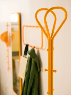 Essem Design Classic tamboer-majoor, Zonnegeel< Kapstokken & Hangrekken