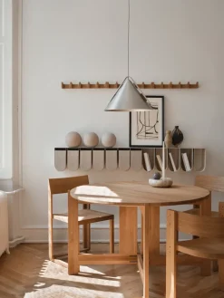 Kristina Dam Studio Column kapstok 49 cm, Warm geolied eik< Kapstokken & Hangrekken