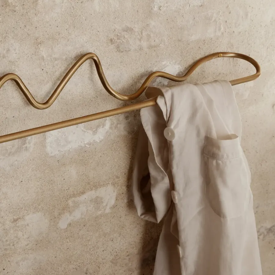 Ferm Living Curvature handdoekhanger, Messing< Handdoekenrekken & -Ringen