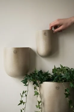 DBKD Cut wandpot beige, X-large 24 cm< Bloempotten
