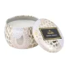 Voluspa Decorative tin kaars 25 branduren, Santal Vanille< Geurkaarsen & Aroma Diffusers
