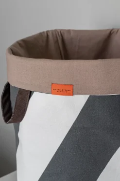 Mette Ditmer Diagonaal wasmand Ø40x50 cm, Dark grey-off-white< Wasmanden