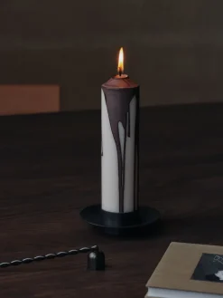 Ferm Living Dryp blokkaars, Dark Chocolate, 20 cm< Kaarsen