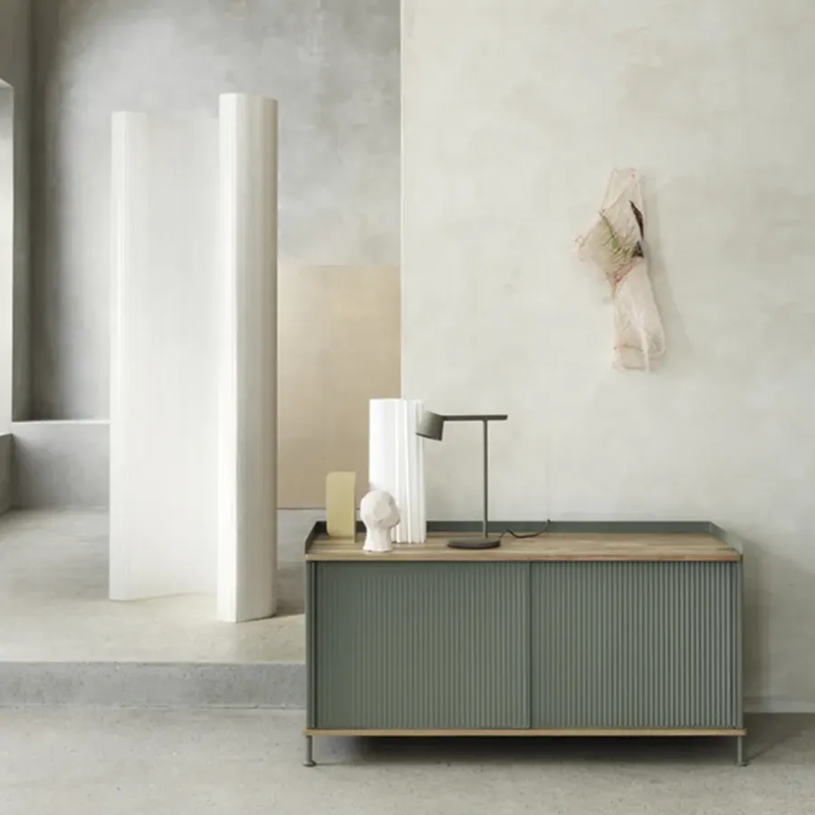 Muuto Enfold Low Sideboard, Black-Oak-Metal< Tv- & Mediameubels|Ladekasten & Dressoirs