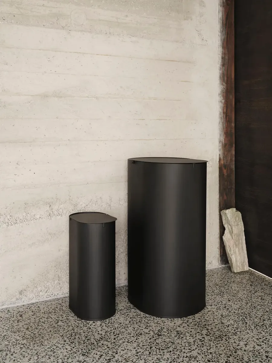 Ferm Living Enkel vuilnisbak large, Black< Pedaalemmers