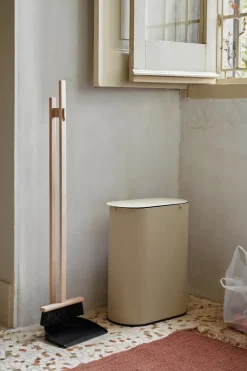 Ferm Living Enkel vuilnisbak medium, Cashmere< Pedaalemmers