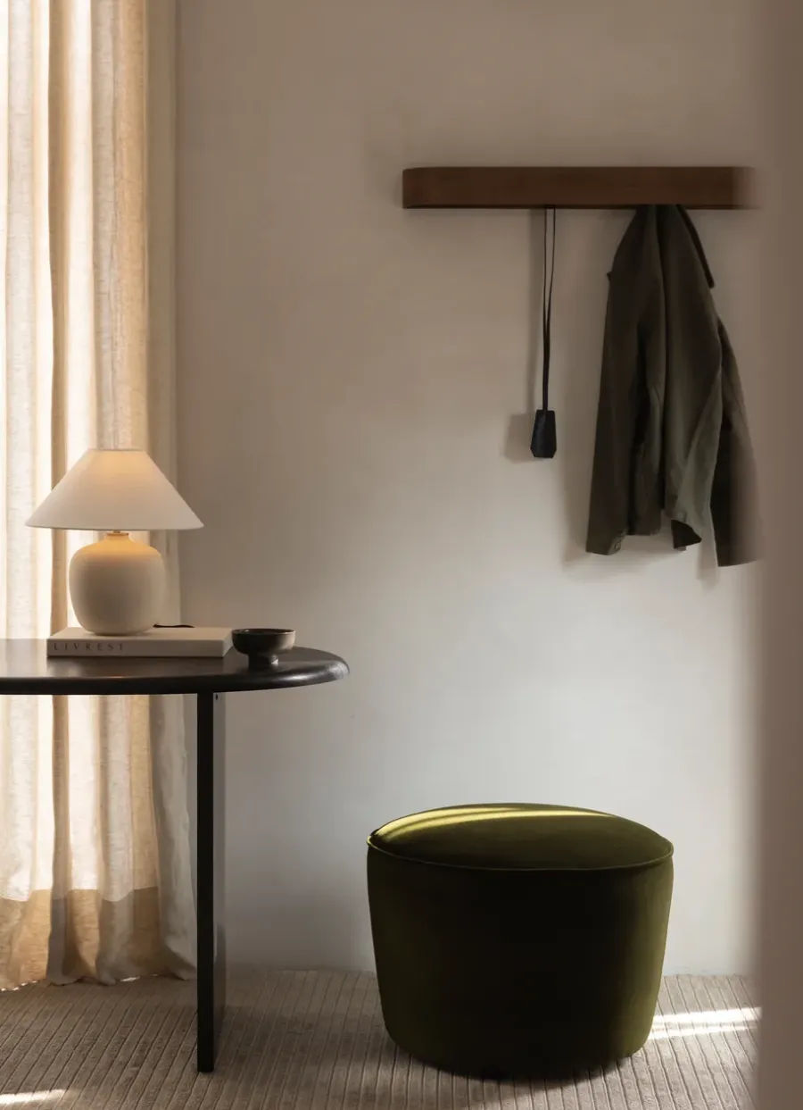 Audo Copenhagen Epoch kapstok 79 cm, Donkergebeitst eiken< Kapstokken & Hangrekken