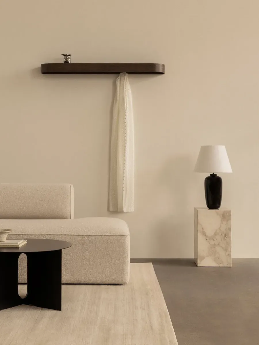Audo Copenhagen Epoch plank met haken 118 cm, Dark stained oak-black< Planken & Planksystemen