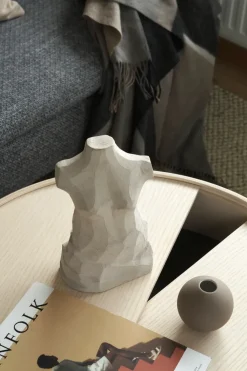 Cooee Design Eve II sculpture, Limestone< Sculpturen & Porseleinen Beelden