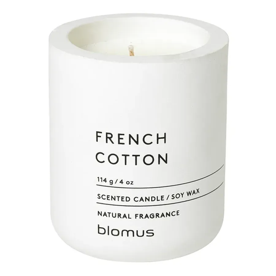 Blomus Fraga geurkaars 24 uur, French Cotton-Lily White< Geurkaarsen & Aroma Diffusers