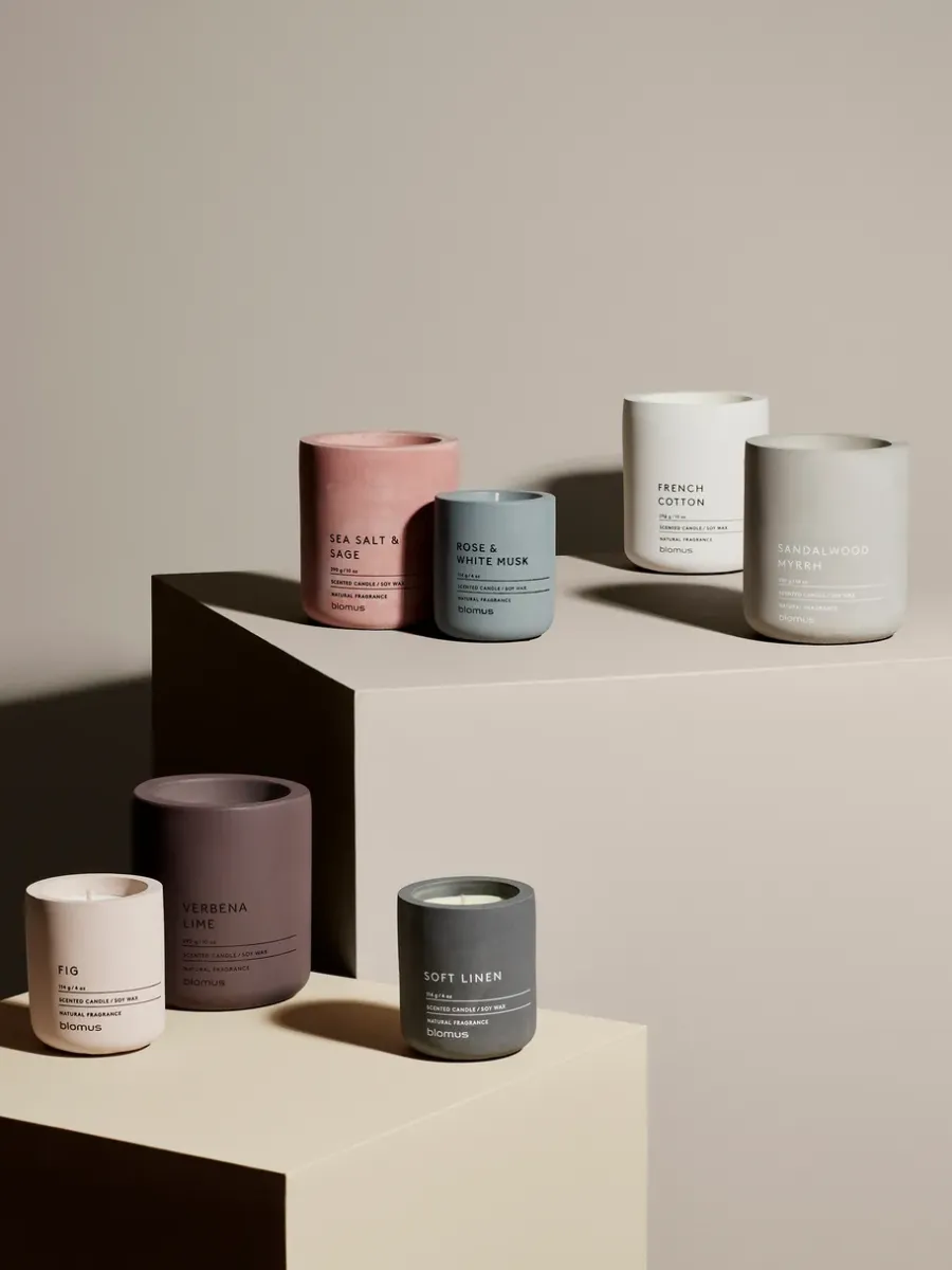 Blomus Fraga geurkaars 55 uur, Sea salt & Sage-Withered Rose< Geurkaarsen & Aroma Diffusers