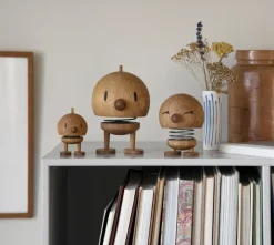 Hoptimist Bumble S figuur, Oak< Houten Beelden