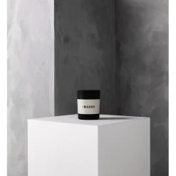 Humdakin geurkaars, Manov< Geurkaarsen & Aroma Diffusers